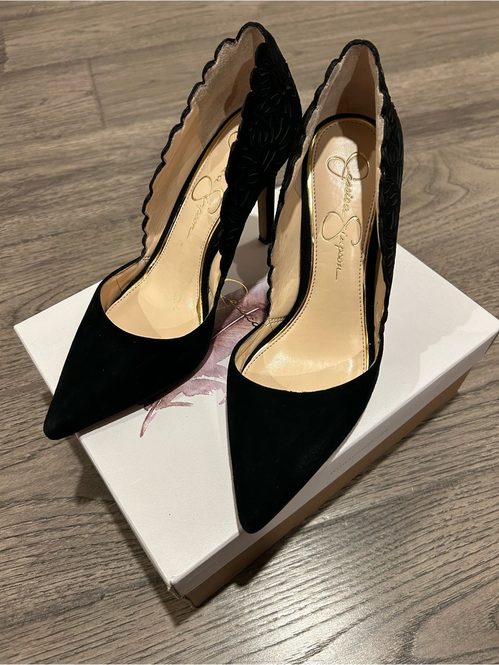 Jessica Simpson Black Scalloped Pointed-Toe Stiletto Heels
